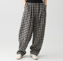 Load image into Gallery viewer, Women&#39;s Linen Casual Loose Plaid Elastic Waist Wide-Leg Pants, Casual Daily Wear
