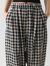 Load image into Gallery viewer, Women&#39;s Linen Casual Loose Plaid Elastic Waist Wide-Leg Pants, Casual Daily Wear
